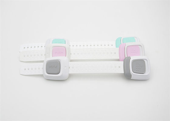 Lightweight Toddler Safety Cabinet Locks , Child Door Safety Products Prevent Injuries